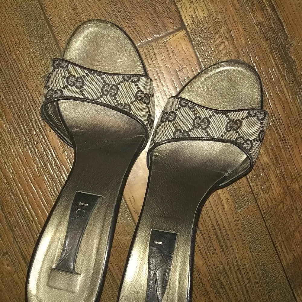 Gucci slides